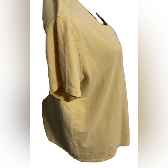 Life Is Good T Shirt XL  Yellow Short Sleeve V Neck Beach Shells women’s - Picture 3 of 5